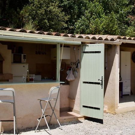 Bed and Breakfast La Bastide Des Roses Saint-Julien-d'Asse Экстерьер фото