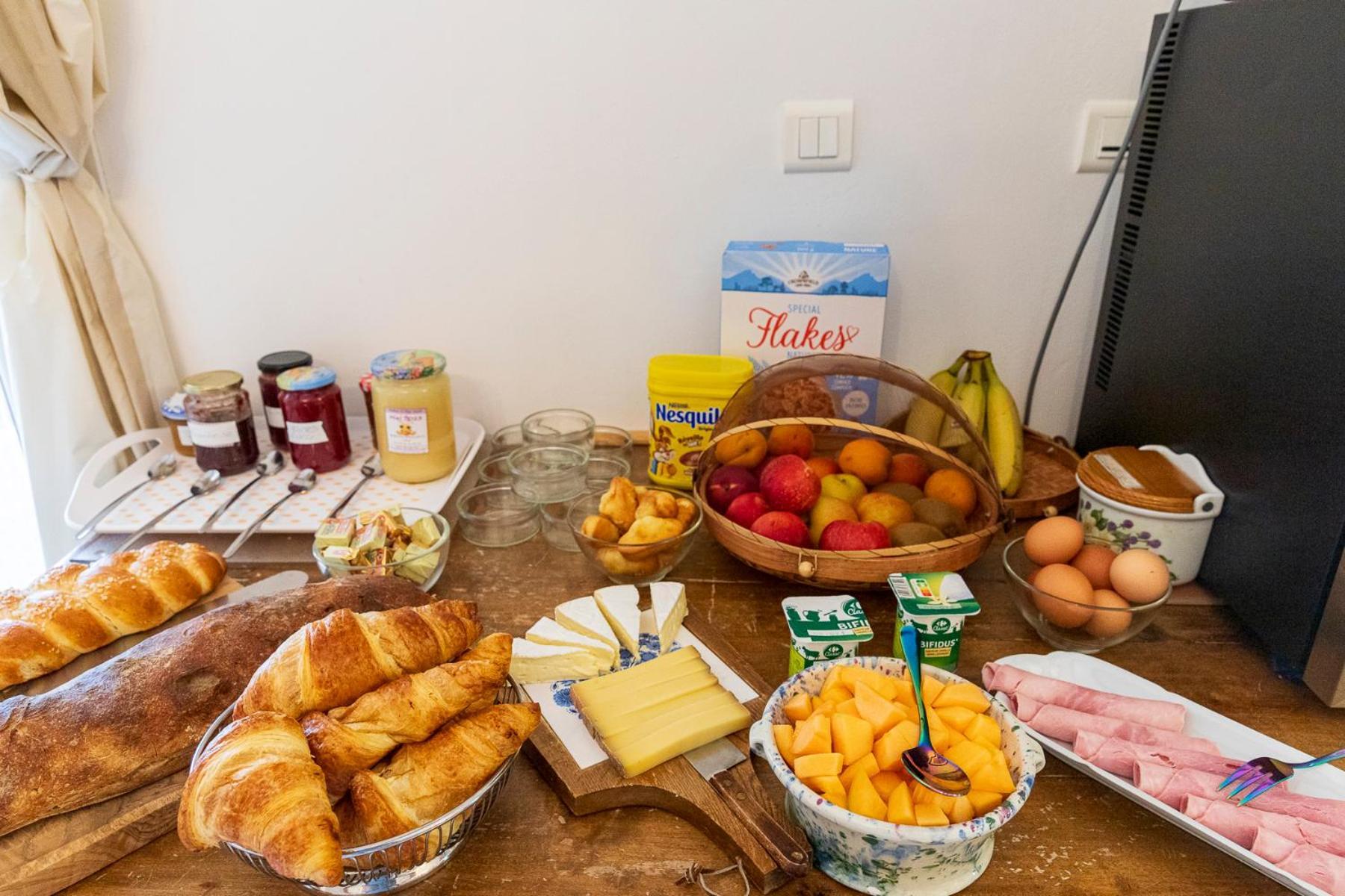 Bed and Breakfast La Bastide Des Roses Saint-Julien-d'Asse Экстерьер фото
