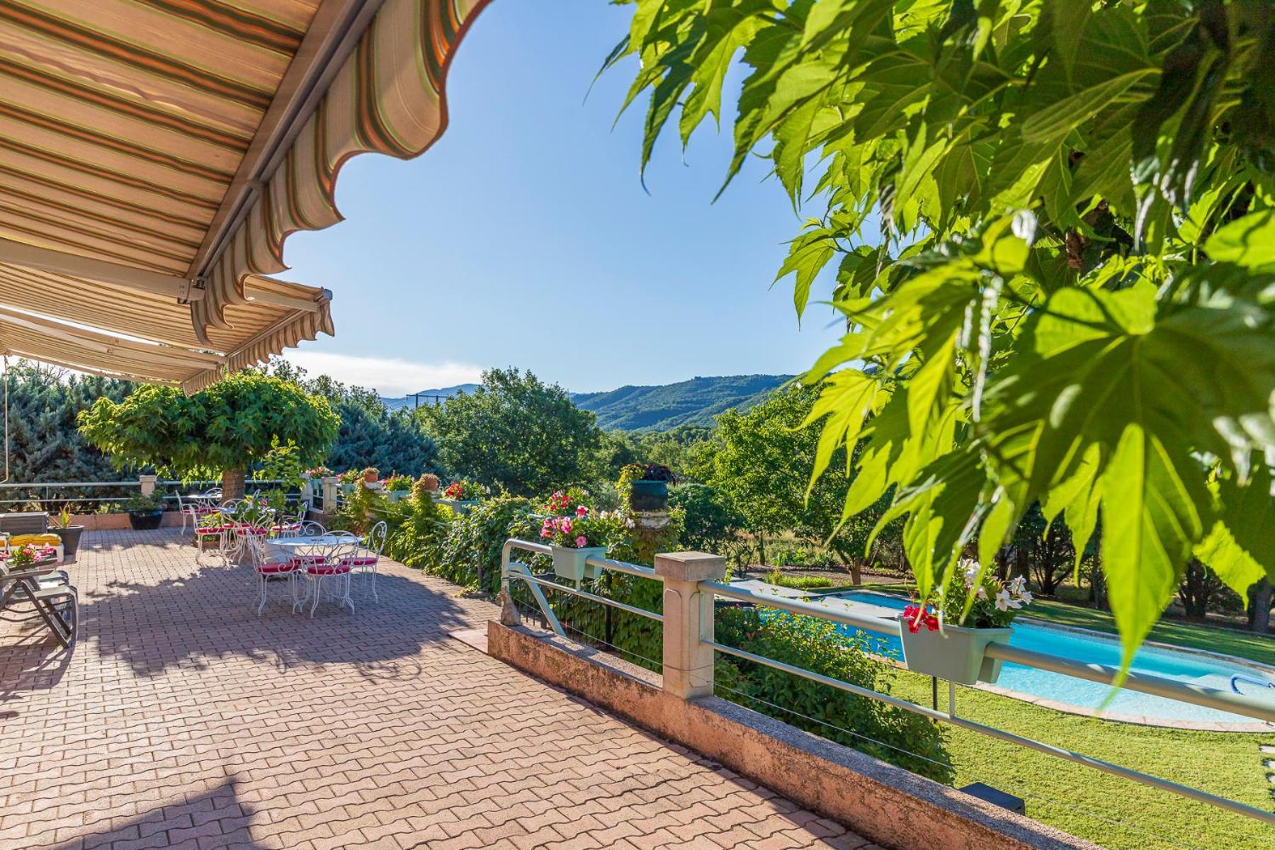Bed and Breakfast La Bastide Des Roses Saint-Julien-d'Asse Экстерьер фото