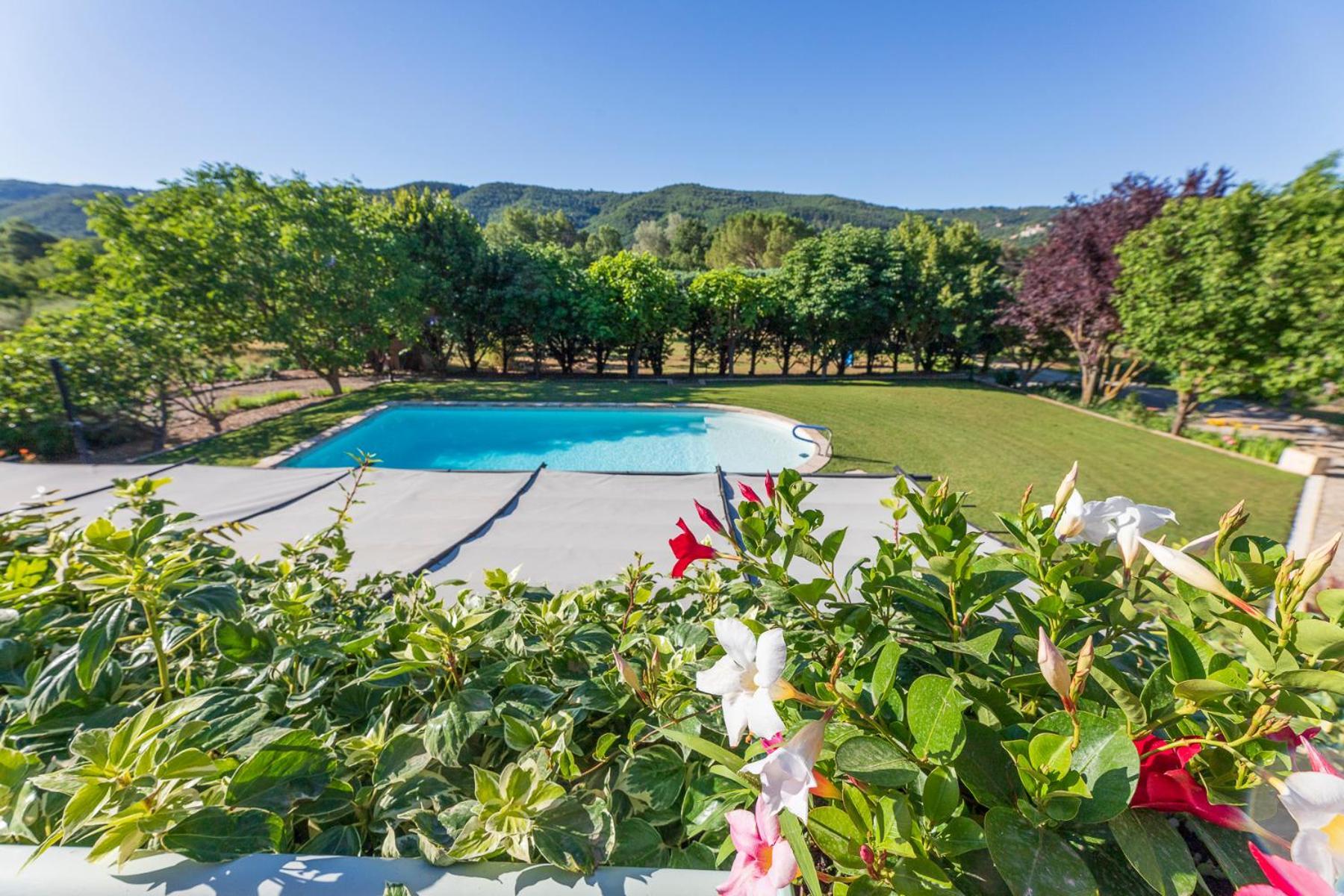 Bed and Breakfast La Bastide Des Roses Saint-Julien-d'Asse Экстерьер фото