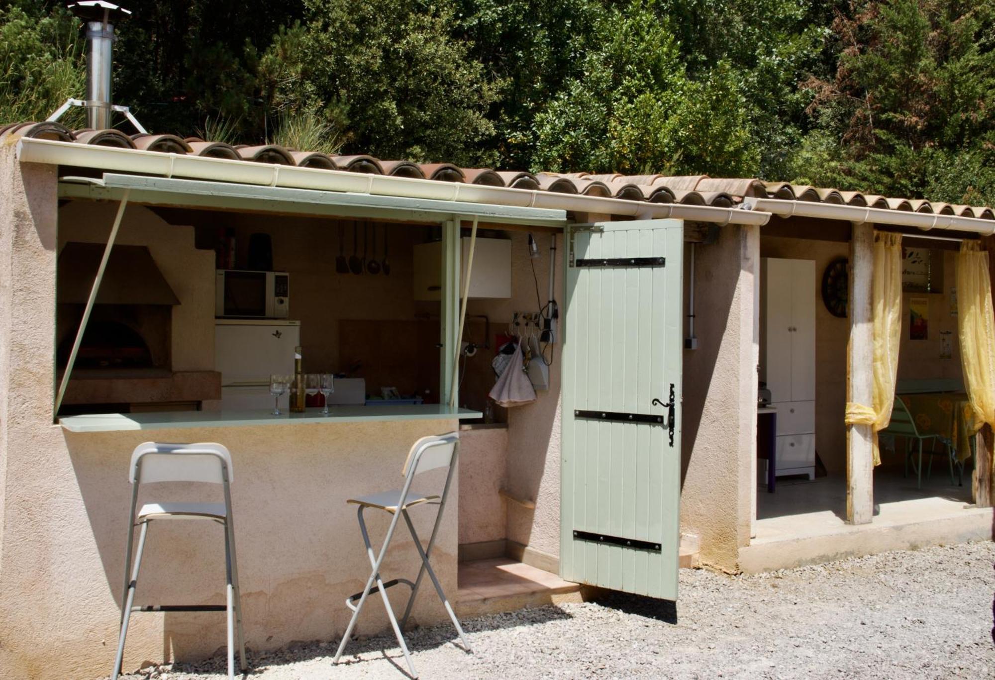 Bed and Breakfast La Bastide Des Roses Saint-Julien-d'Asse Экстерьер фото