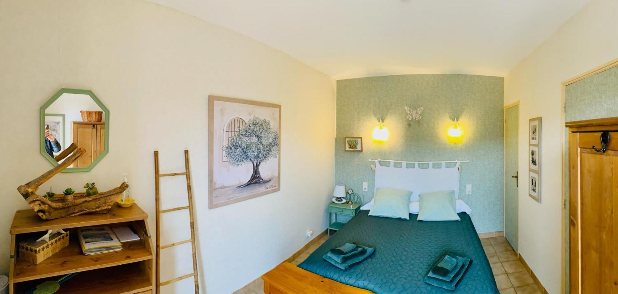 Bed and Breakfast La Bastide Des Roses Saint-Julien-d'Asse Экстерьер фото