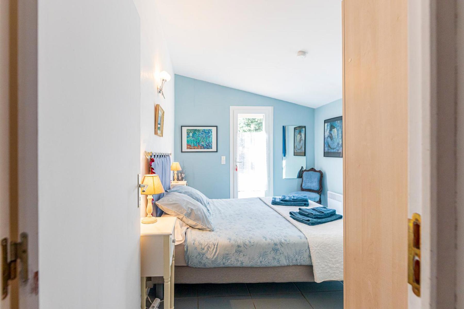 Bed and Breakfast La Bastide Des Roses Saint-Julien-d'Asse Экстерьер фото