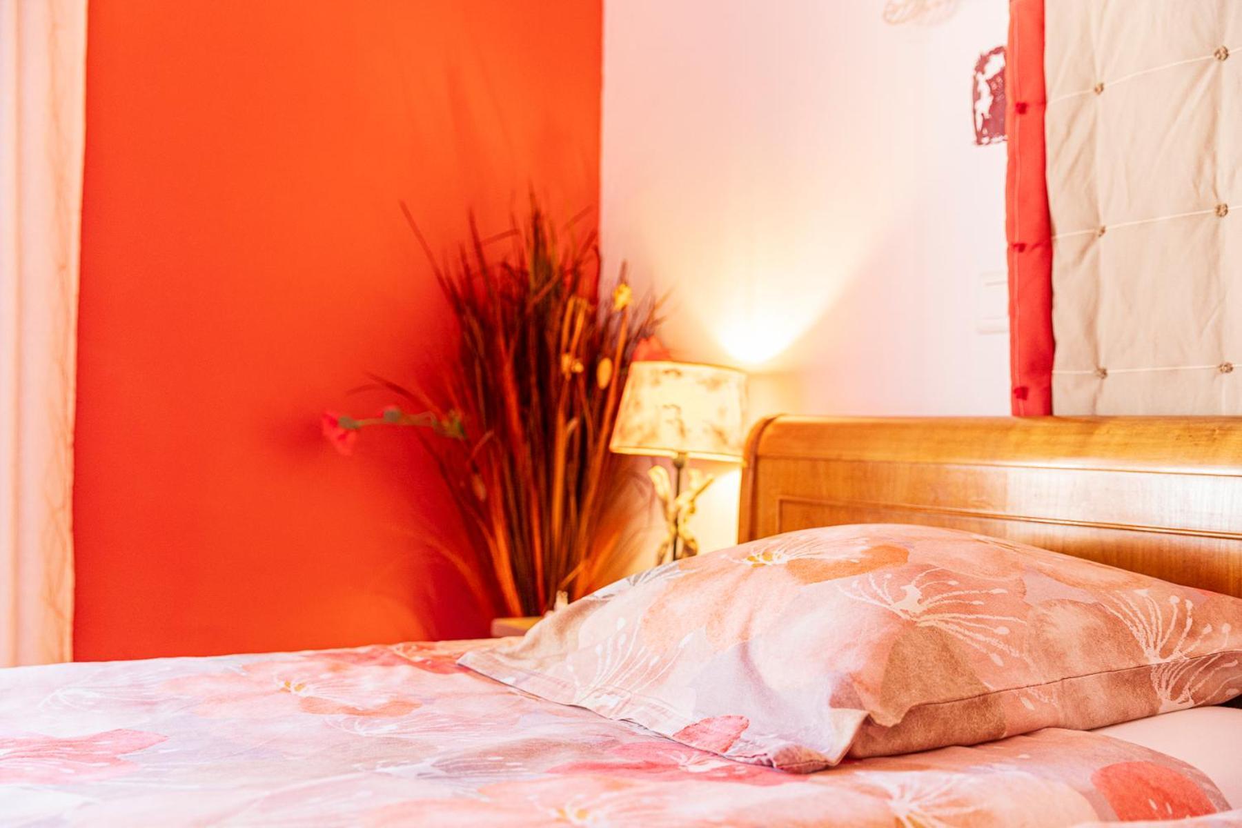 Bed and Breakfast La Bastide Des Roses Saint-Julien-d'Asse Экстерьер фото